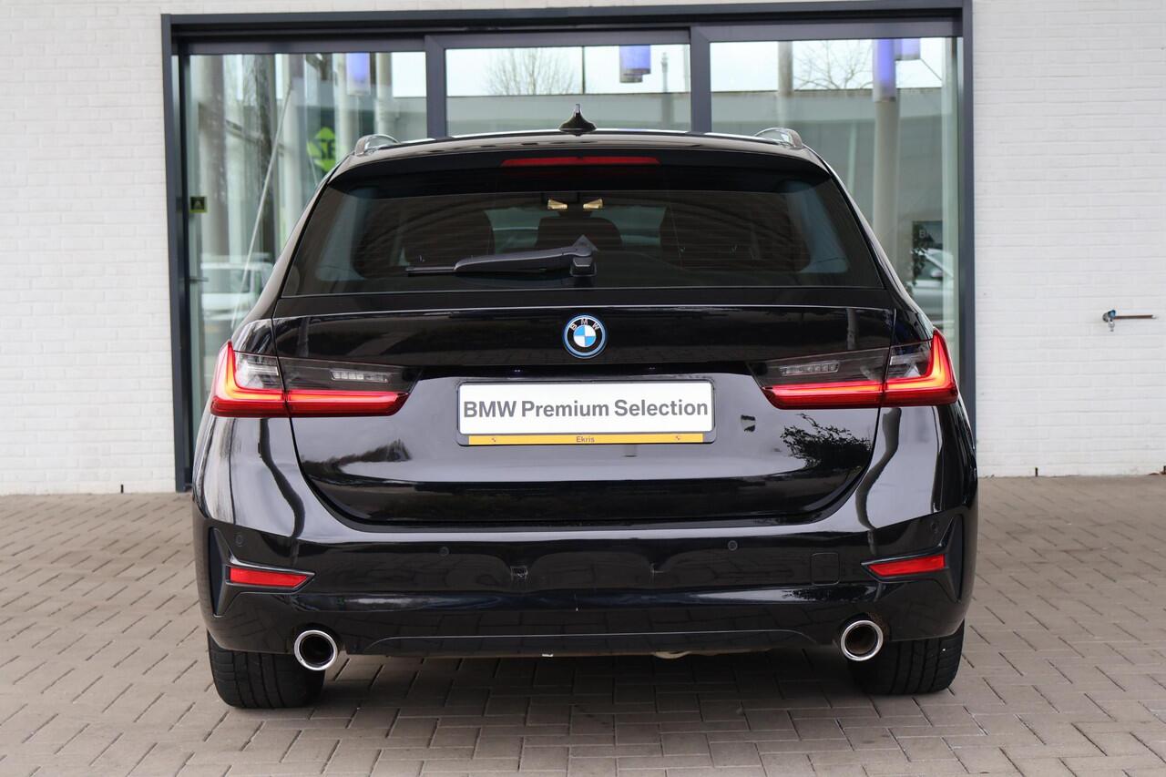 BMW 3-SERIE Touring 320e | Comfort Access | Sportstoelen | Stoelverwarming | Trekhaak