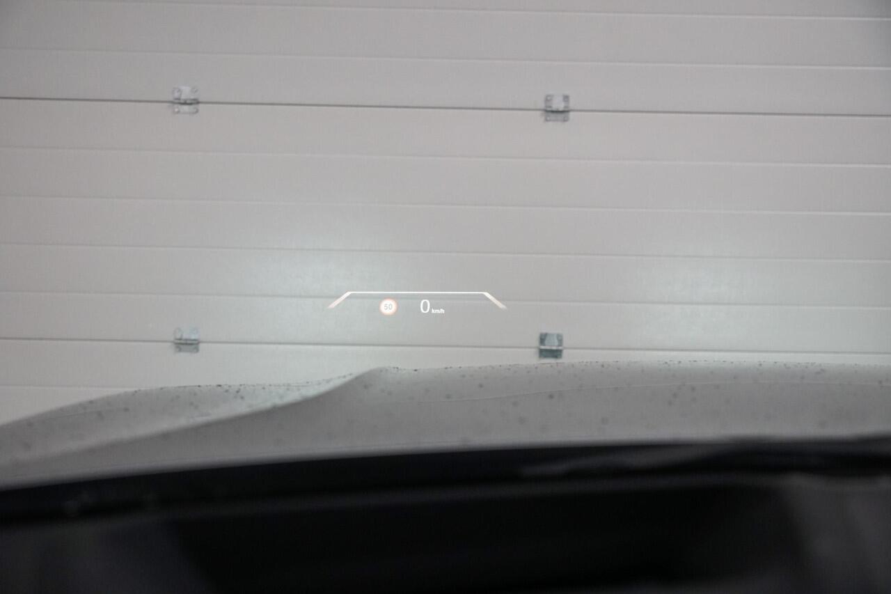 BMW 3-SERIE 320i M-Sport | Schuifdak | Head Up | Tartufo Leder | Carbon