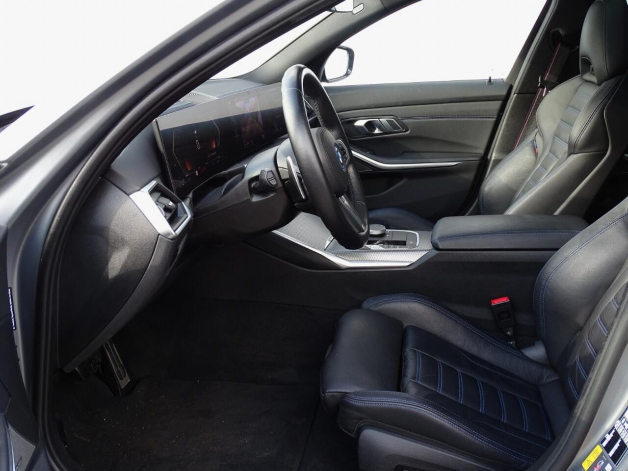 BMW 3-SERIE Limousine 330 e xDrive M Sport