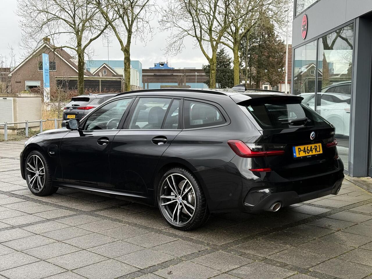 BMW 3-SERIE Touring Aut. 320e M-Sport Edition | SoH 89% | Harman Kardon | Leder | Camera | Xenon-LED |