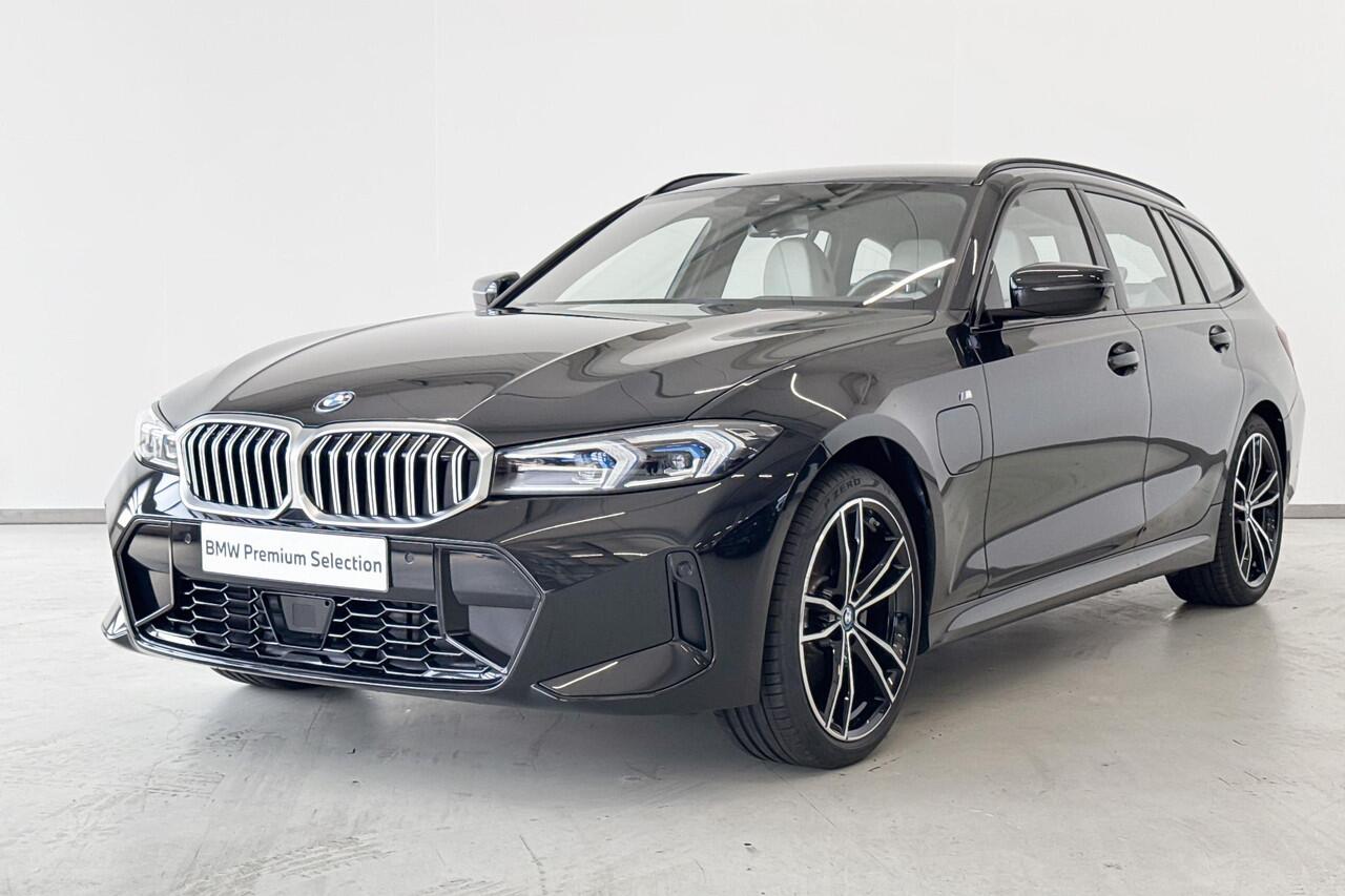 BMW 3-SERIE Touring 330e xDrive Innovation Pack M Sportpakket Aut. | Selections