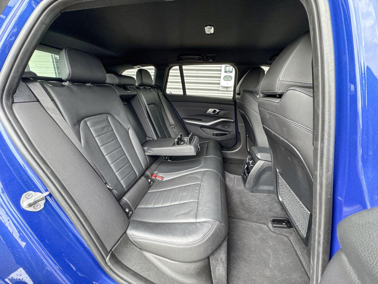 BMW 3-SERIE Touring 330e xDrive M Sport