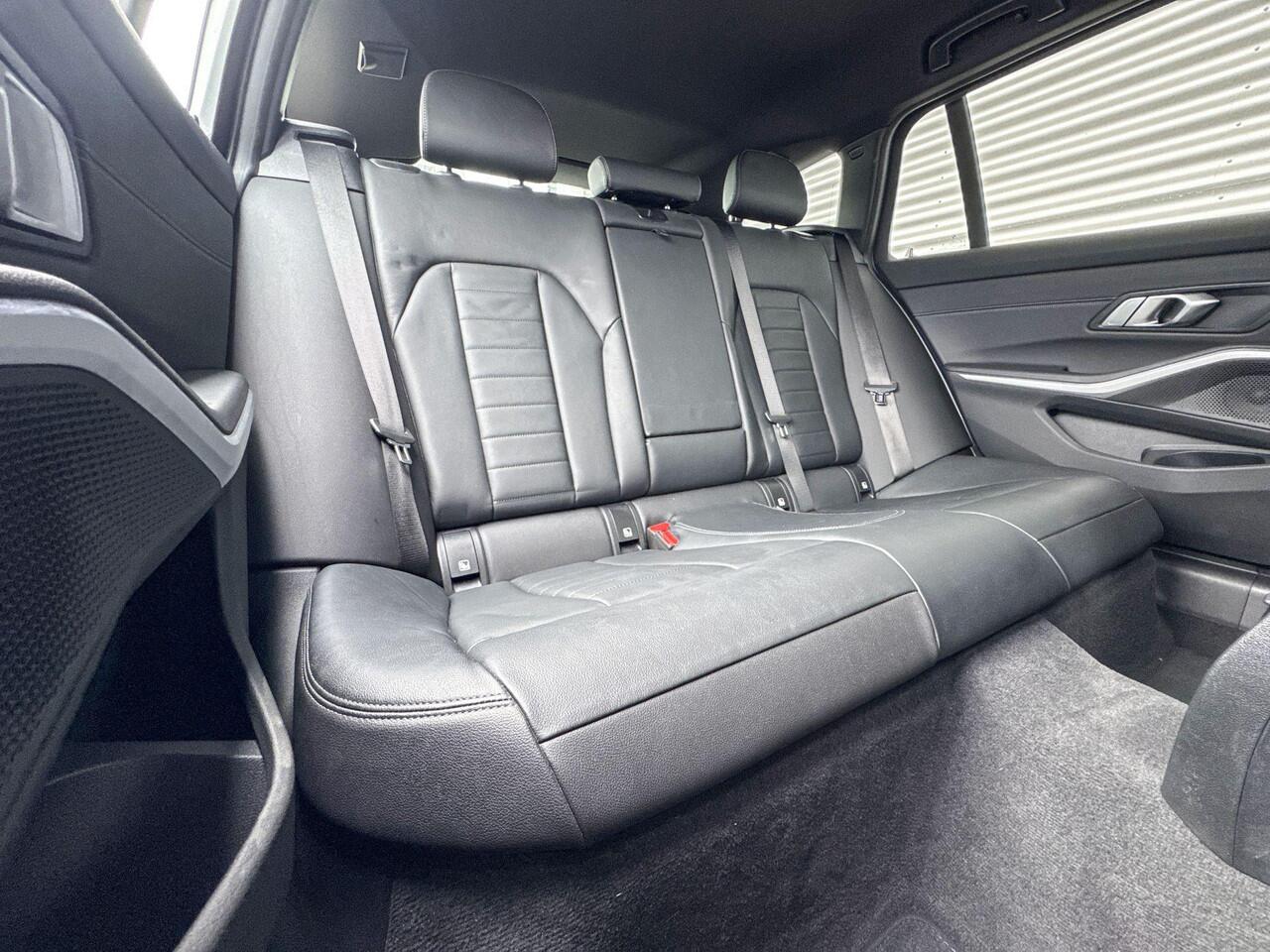 BMW 3-SERIE Touring 330e xDrive M Sport