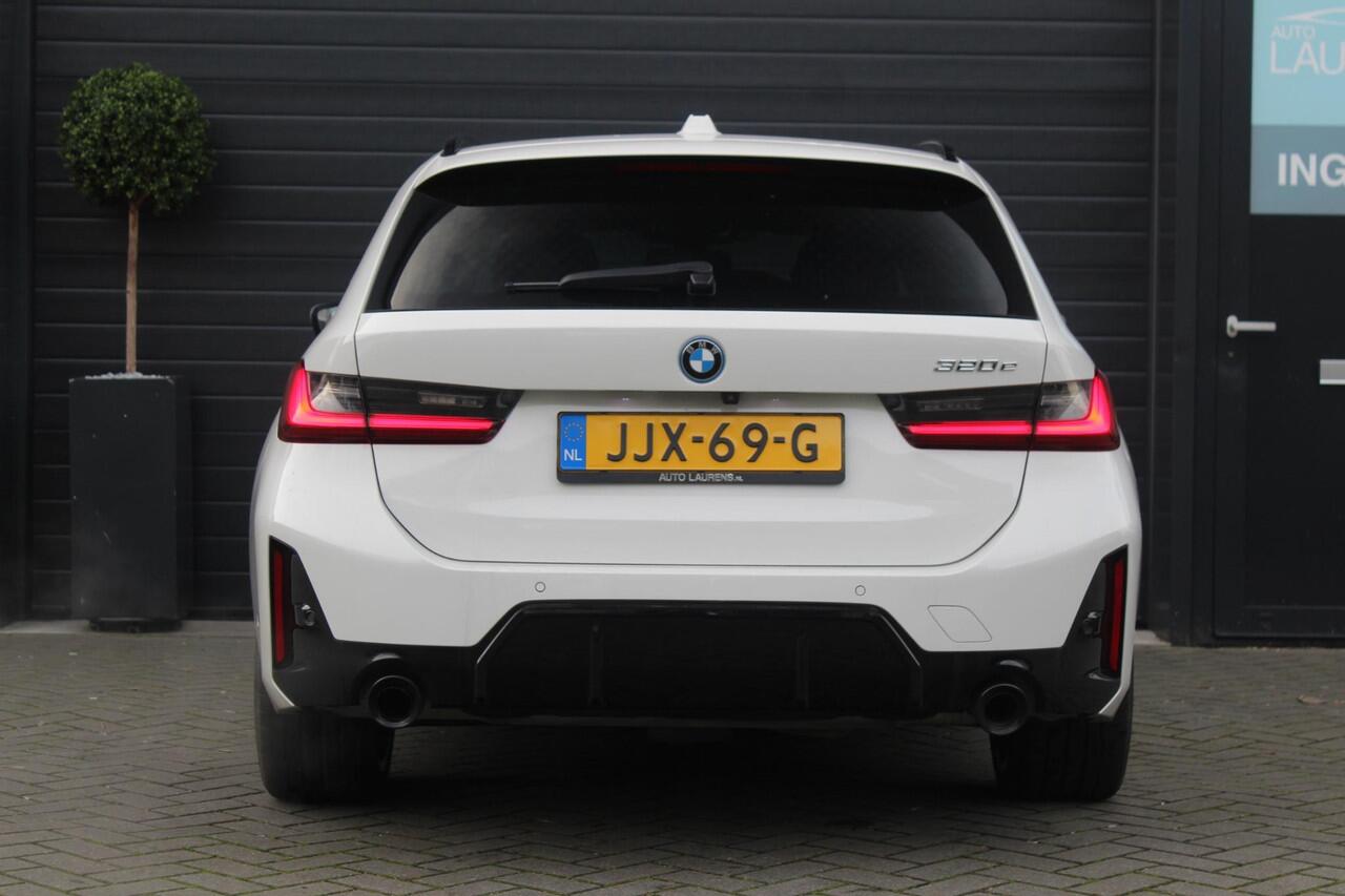 BMW 3-SERIE Touring 320e M-sport | 97% SOH | Adaptieve Cruise | BLIS | HUB | Pro pakket | Keyless | 19 Inch