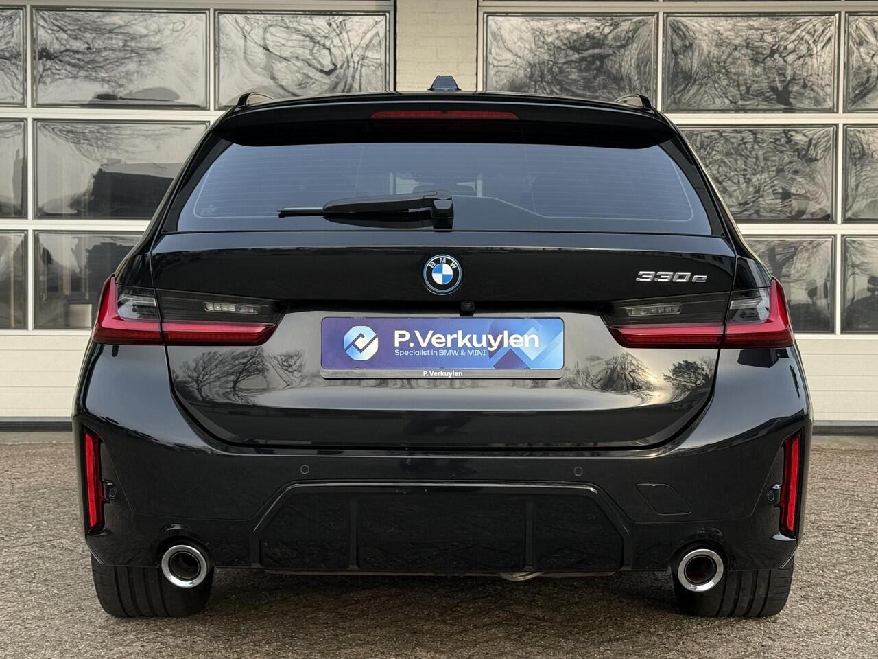BMW 3-SERIE Touring 330e M SPORT LCI | DRIVING PROFF. | TREKHAAK | CAMERA | LEDER |