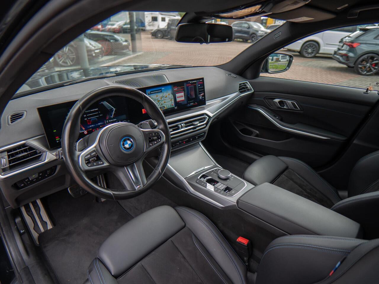 BMW 3-SERIE 330e | Ambiente | M-Sport | Stoelverwarming
