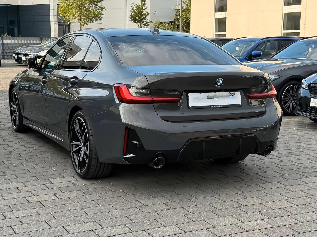 BMW 3-SERIE 320d xDrive M-SPORT ** LED, NAVI+, HALF-LEDER, HuD, ACC, 19-inch LMV, DRAVIT GRAU ** 1e EIG - UNFALLFREI - BMW GAR ** ** INFORMEER OOK NAAR ONZE AANTREKKELIJKE FINANCIAL-LEASE TARIEVEN **
