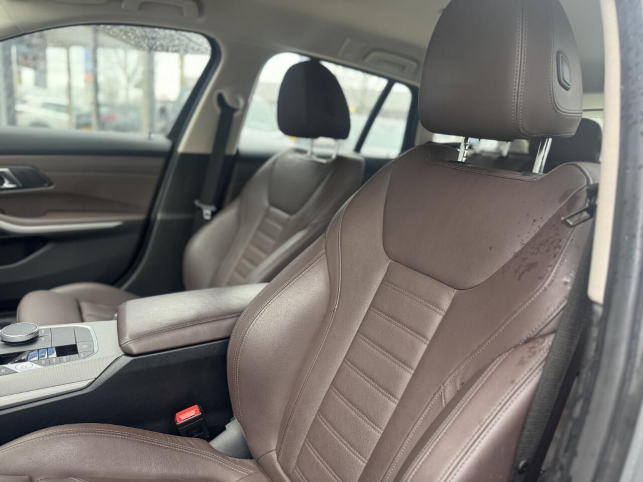 BMW 3-SERIE Touring 320e | Facelift | Widescreen | Camera | Leder