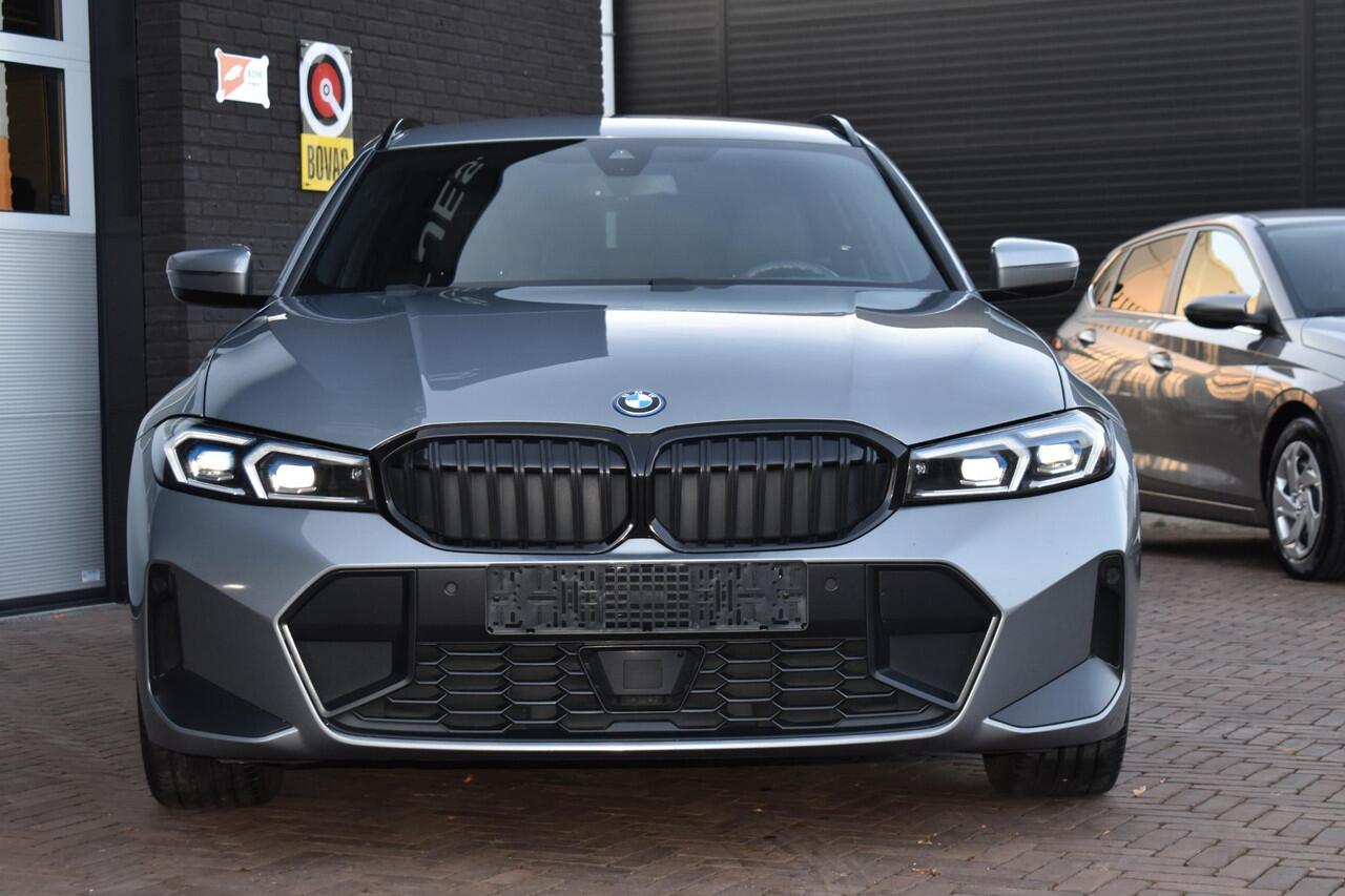 BMW 3-SERIE Touring 330e Plugin Hybrid 292PK Aut. M-Sport | LED | Navi | Trekhaak | Camera | Incl. garantie