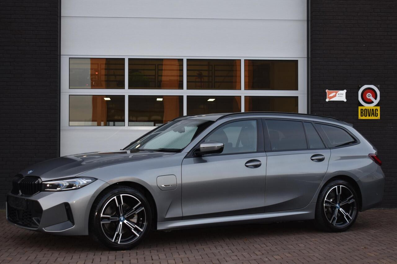 BMW 3-SERIE Touring 330e Plugin Hybrid 292PK Aut. M-Sport | LED | Navi | Trekhaak | Camera | Incl. garantie