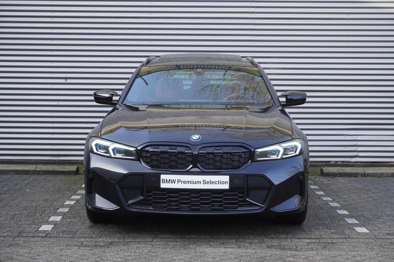 BMW 3-SERIE Touring M340i xDrive Comfort Pack | Trekhaak met elektrisch wegklapbare kogel | Glazen panoramadak | HIFI System Harman Kardon | Adaptieve LED koplampen