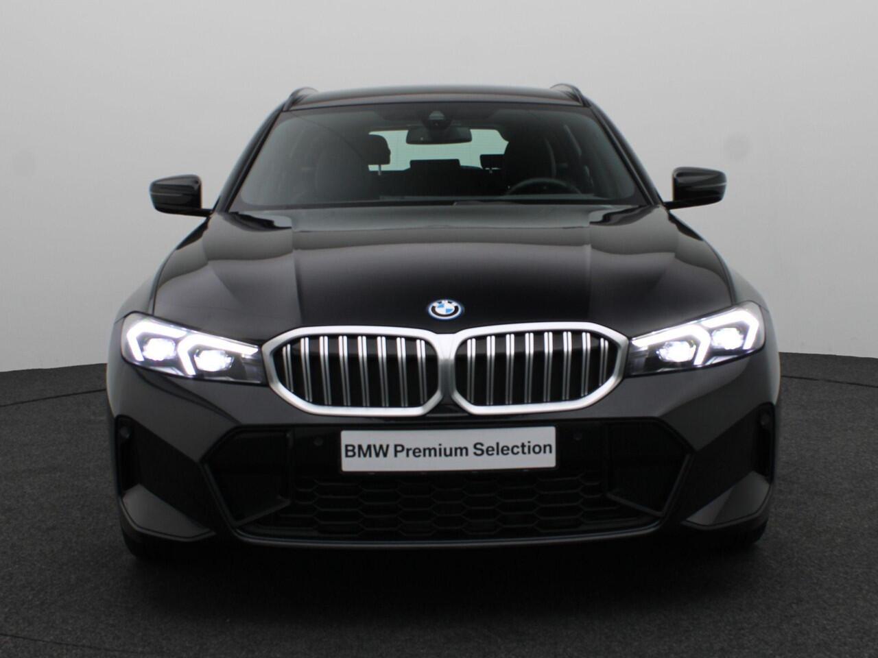 BMW 3-SERIE Touring 320e M Sportpakket | Entertainment Pack | Sportstoelen | Cruise Control | DAB | Harman Kardon | 18''