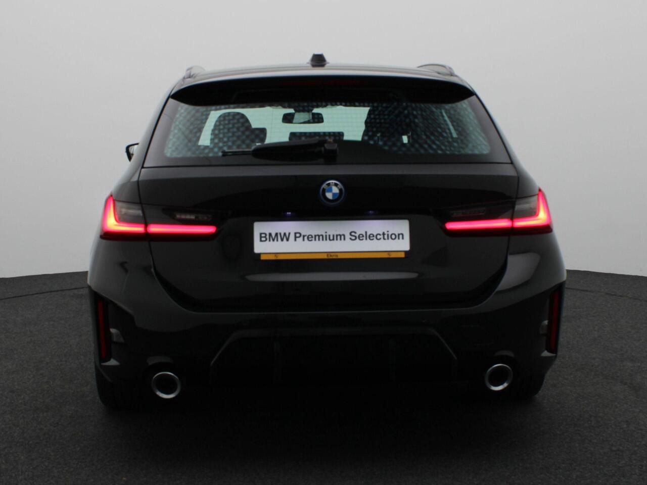 BMW 3-SERIE Touring 320e M Sportpakket | Entertainment Pack | Sportstoelen | Cruise Control | DAB | Harman Kardon | 18''