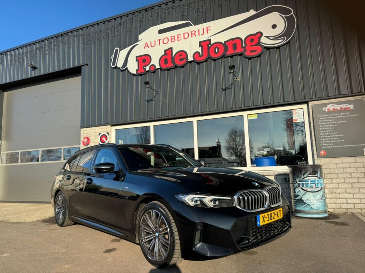 BMW 3-SERIE 318I M-sport Touring G21 Facelift Widescreen Carplay Leder Trekhaak Nederlands