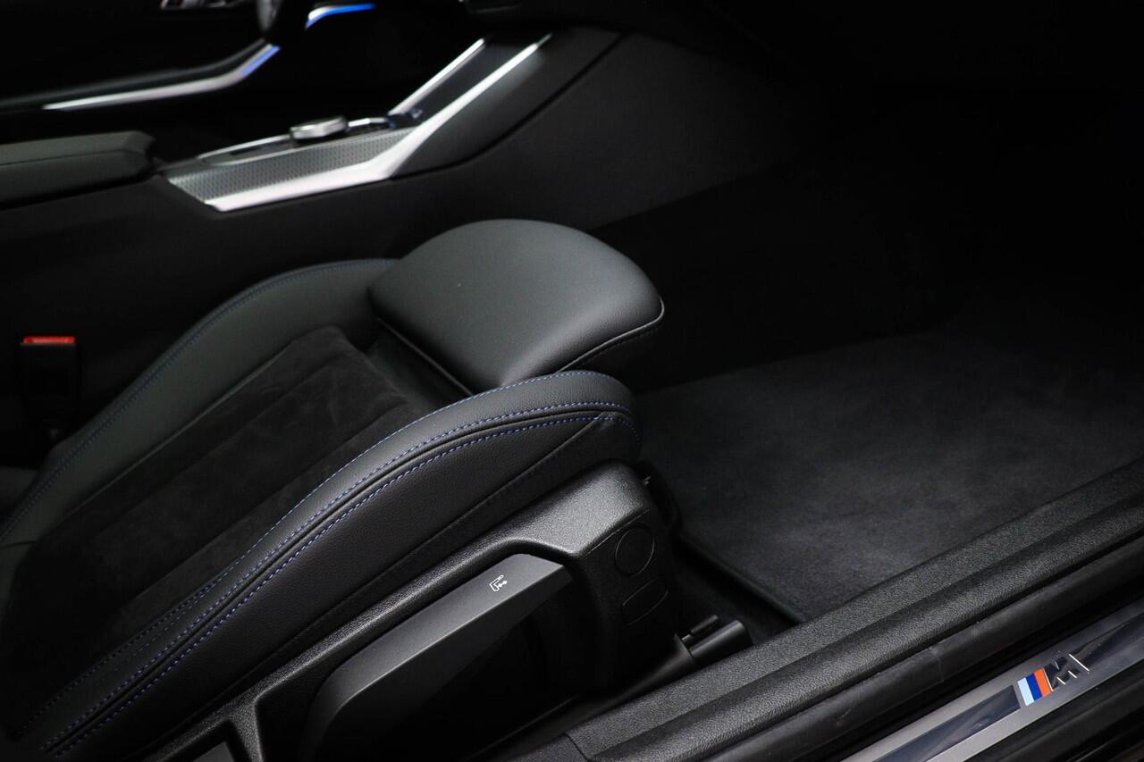 BMW 3-SERIE 318i M-Sport | TRAVEL- PACK | KANTELDAK | STOELVERWARMING | DAB | APPLE | 19"