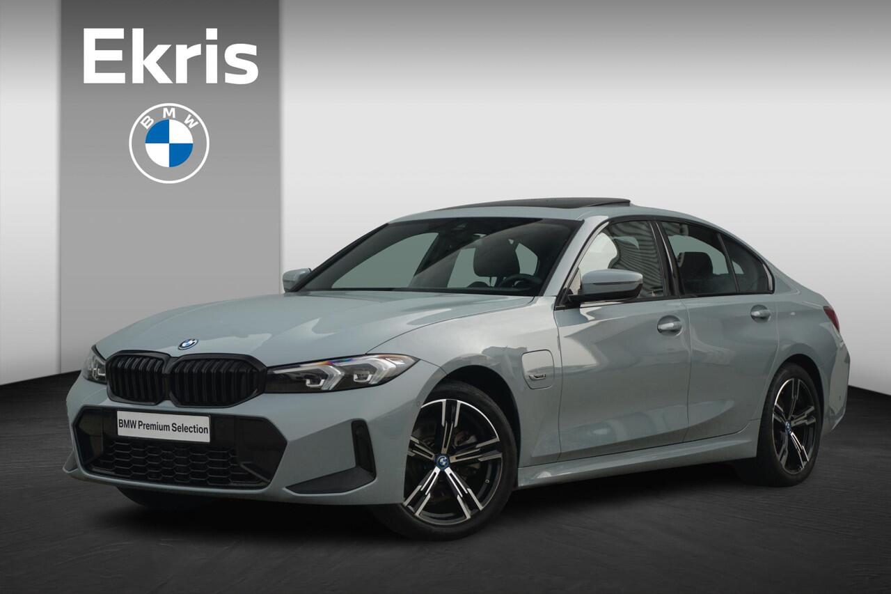 BMW 3-SERIE 330e M Sport | Schuif-kanteldak / HIFI / 18 Inch / Achteruitrijcamera / Stoelverwarming