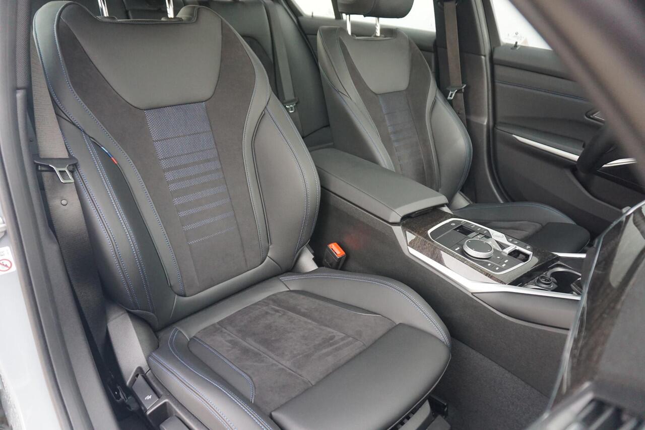 BMW 3-SERIE 330e M Sport | Schuif-kanteldak / HIFI / 18 Inch / Achteruitrijcamera / Stoelverwarming