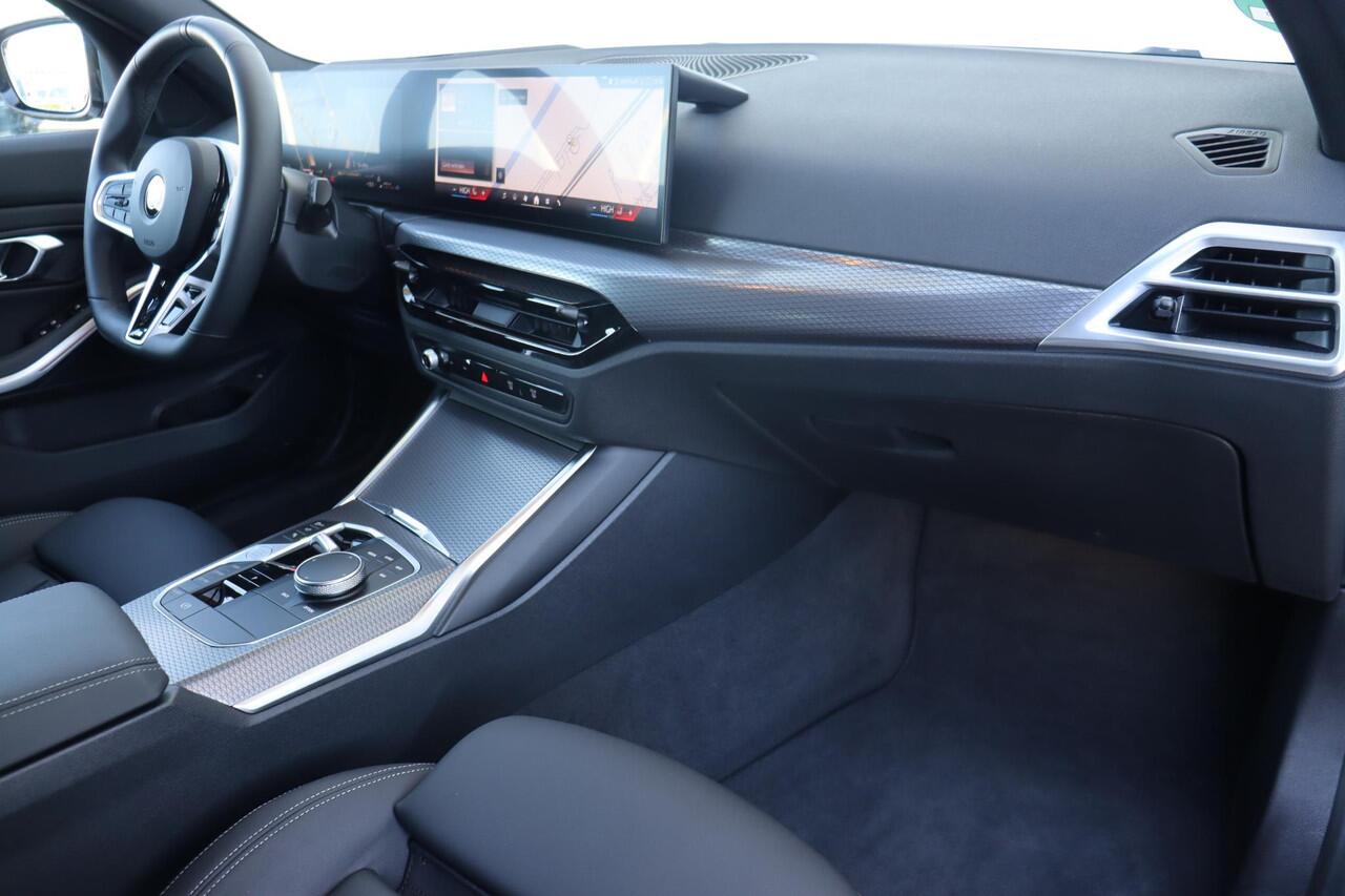 BMW 3-SERIE Touring 320d xDrive M-Sportpakket/ Elektrische trekhaak/ Comfort Acces/ Innovation Pack