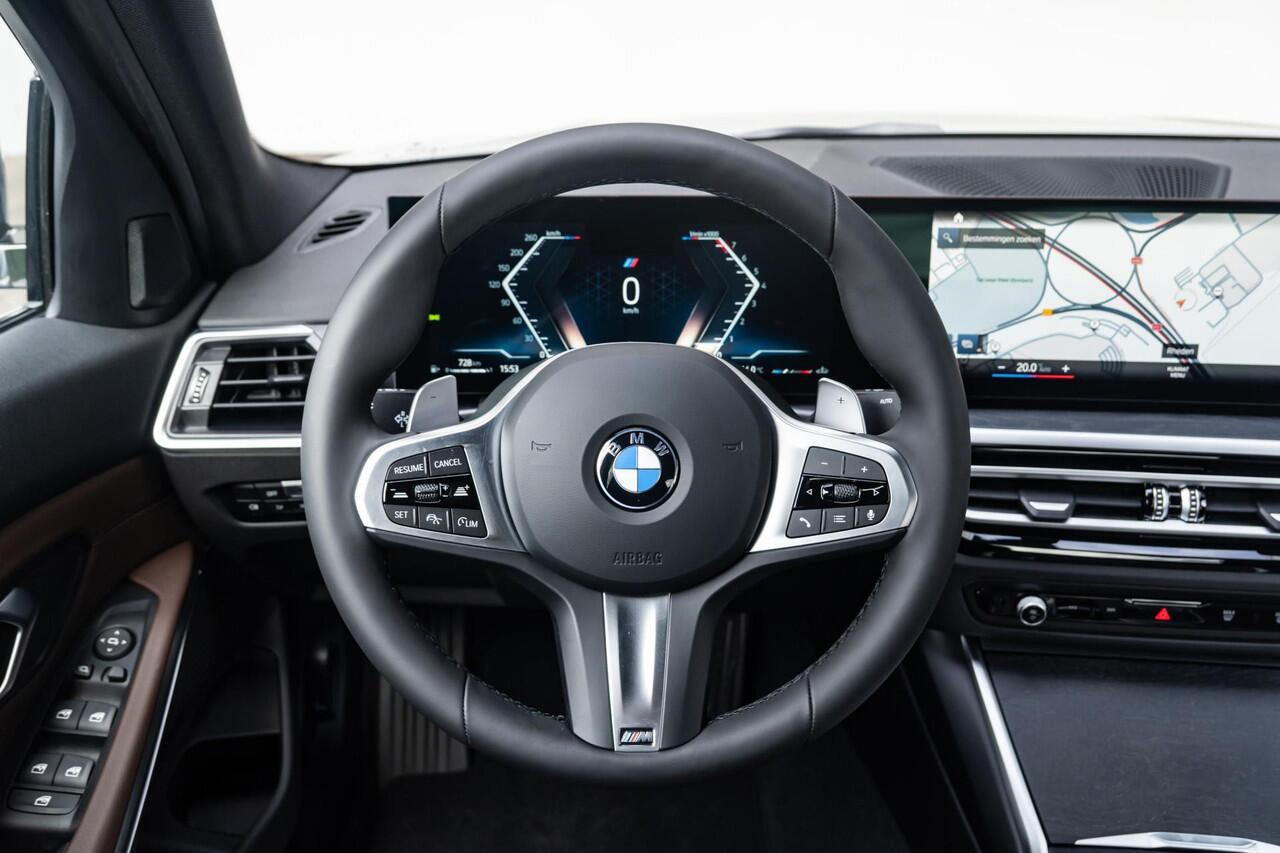 BMW 3-SERIE Sedan 320i M Sportpakket / HiFi systeem / Draadloos oplaadstation / Active Cruise Controle /