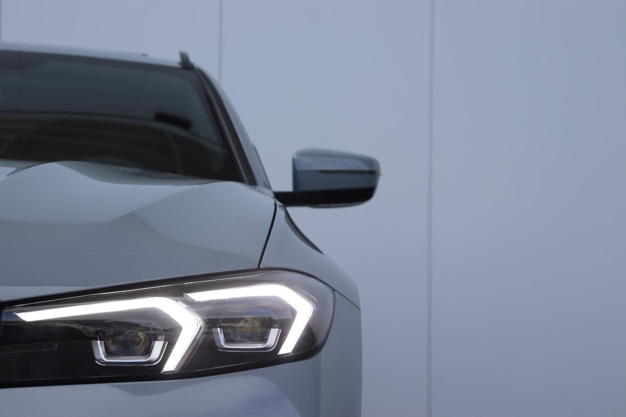 BMW 3-SERIE Touring 318i M Sportpakket/ 19 inch LMV/ panoramadak/ Sportstoelen/ Cruise Control/ HiFi/ Getint Glas/ Ambiance verlichting