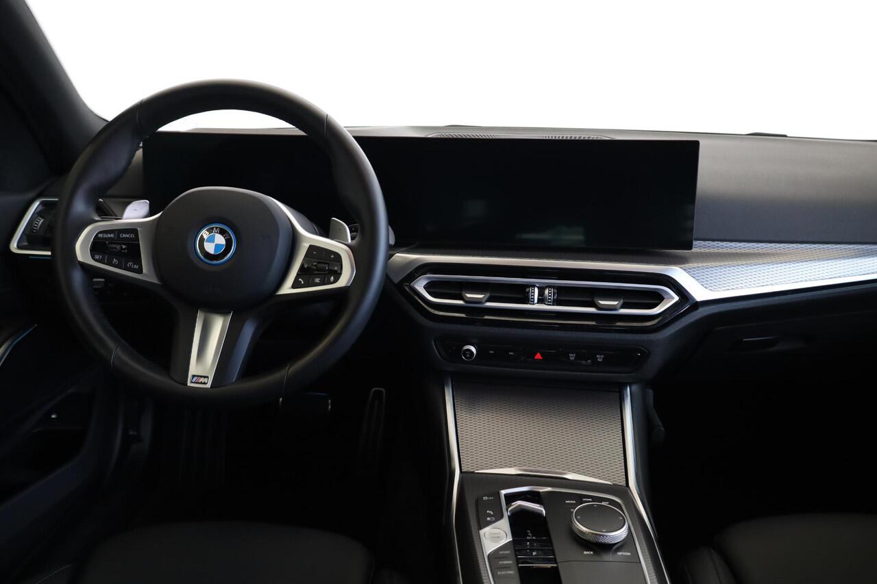 BMW 3-SERIE Sedan 330e M Sportpakket
