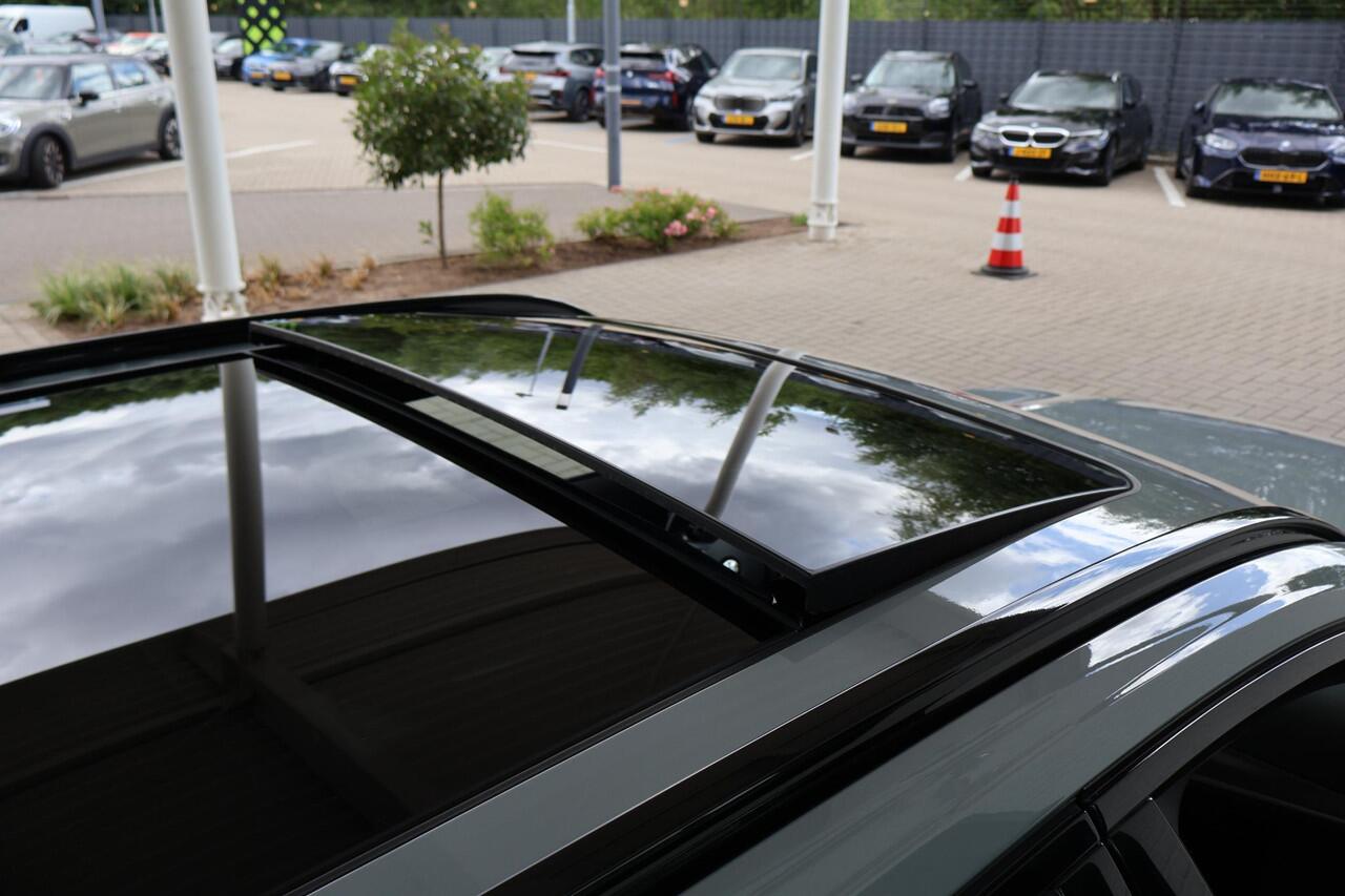 BMW 3-SERIE Touring 330i | M Sportpakket Pro | Travel Pack | Entertainment Pack