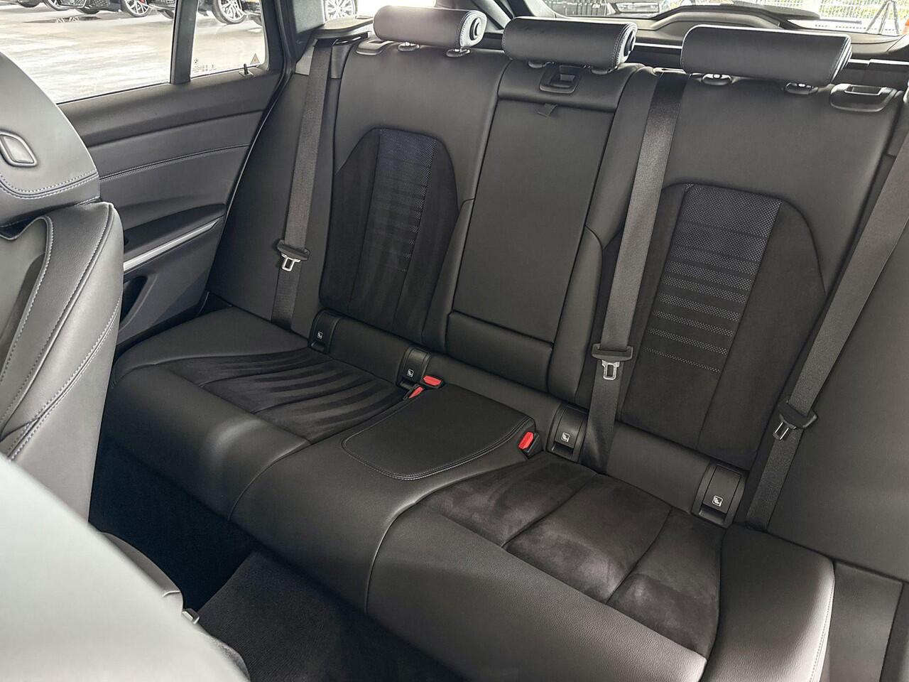 BMW 3-SERIE Touring 318i