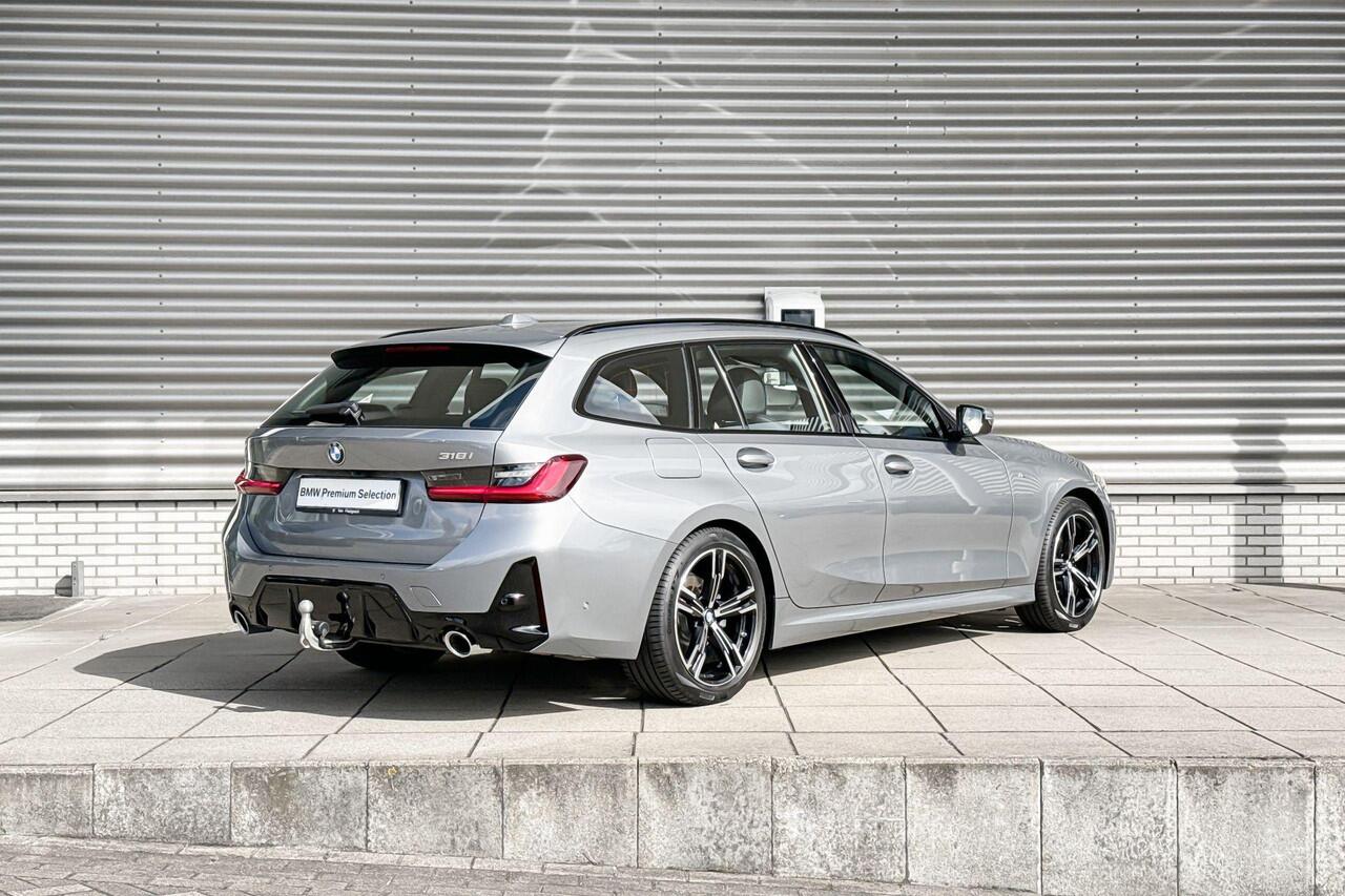 BMW 3-SERIE Touring 318i M Sportpakket / 18 inch / Trekhaak / Achteruitrijcamera