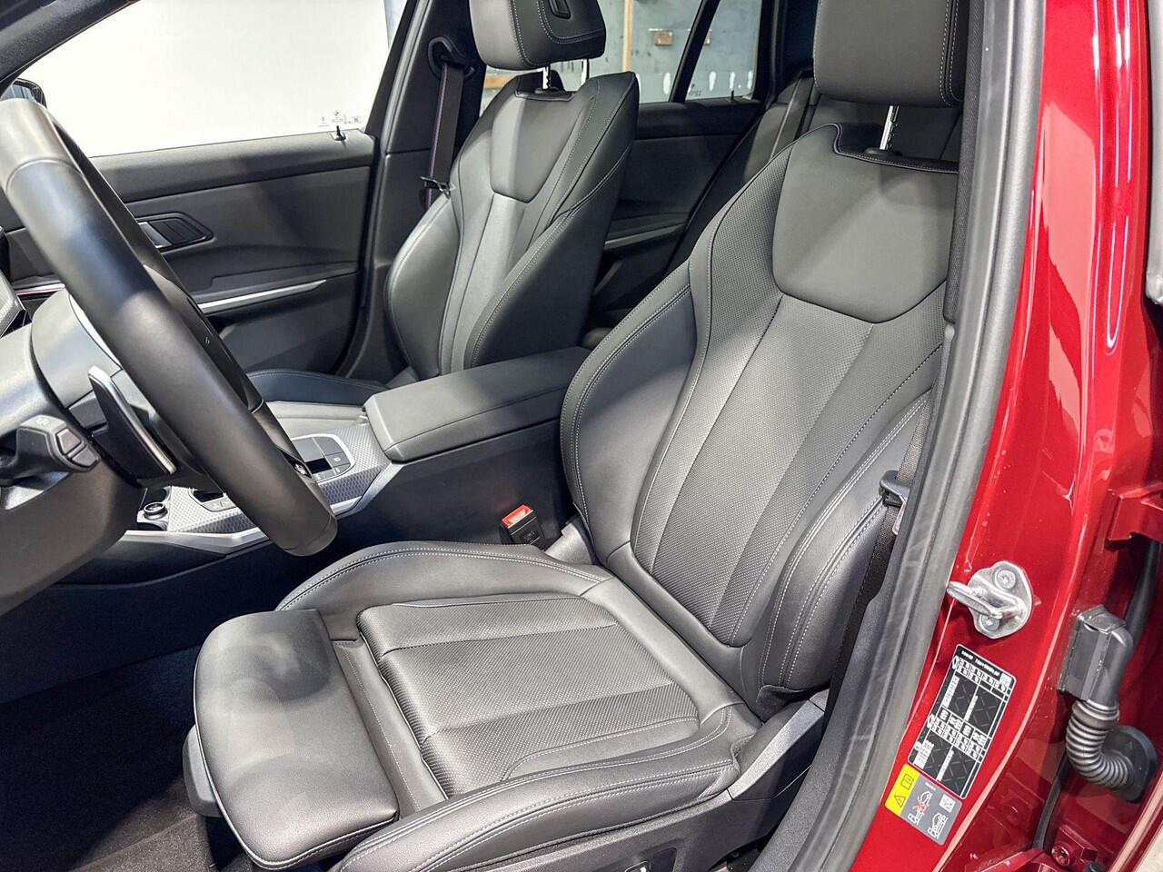 BMW 3-SERIE Touring 330e Innovation Pack M Sportpakket Pro