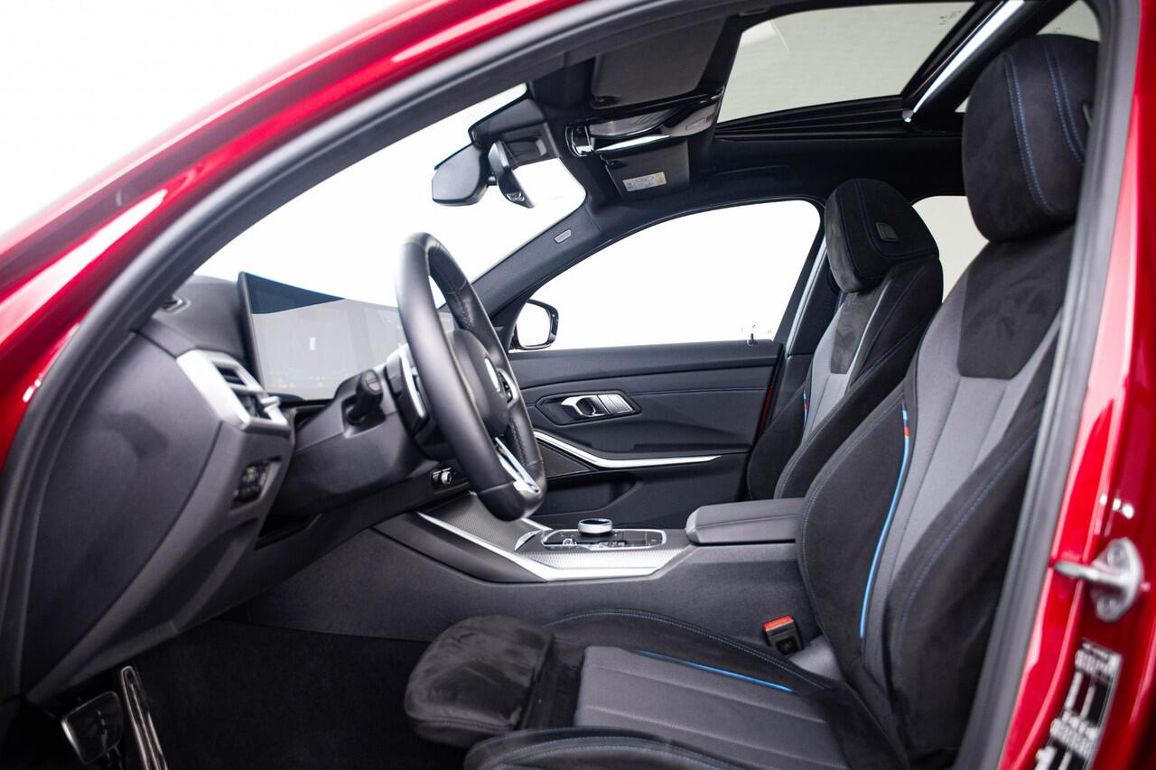 BMW 3-SERIE Touring 330e Long Range - M Sport Pro - Trekhaak - Panoramadak - Elektrisch verstelbare/verwarmde stoelen - Driving Assistant Professional - Harman Kardon - Getinte Ruiten - Comfort Access - Stuurwielrand verwarmd -