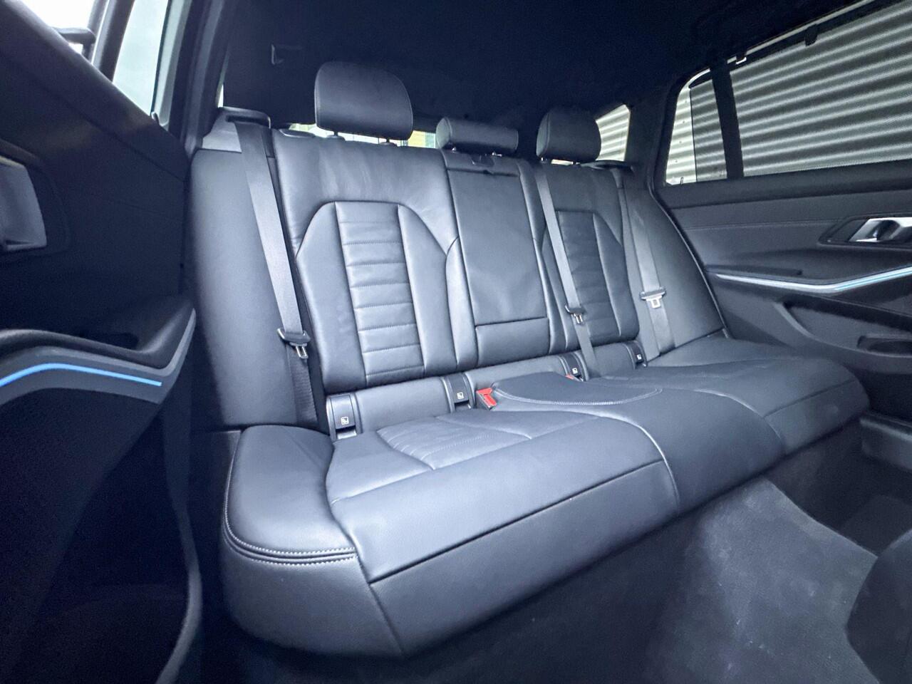 BMW 3-SERIE Touring 320e