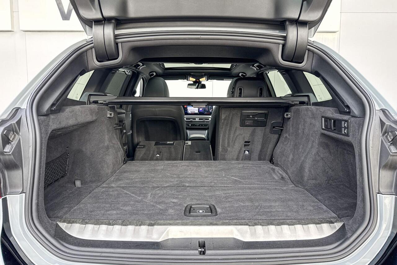 BMW 3-SERIE Touring 320e M Sport | Active Cruise Control