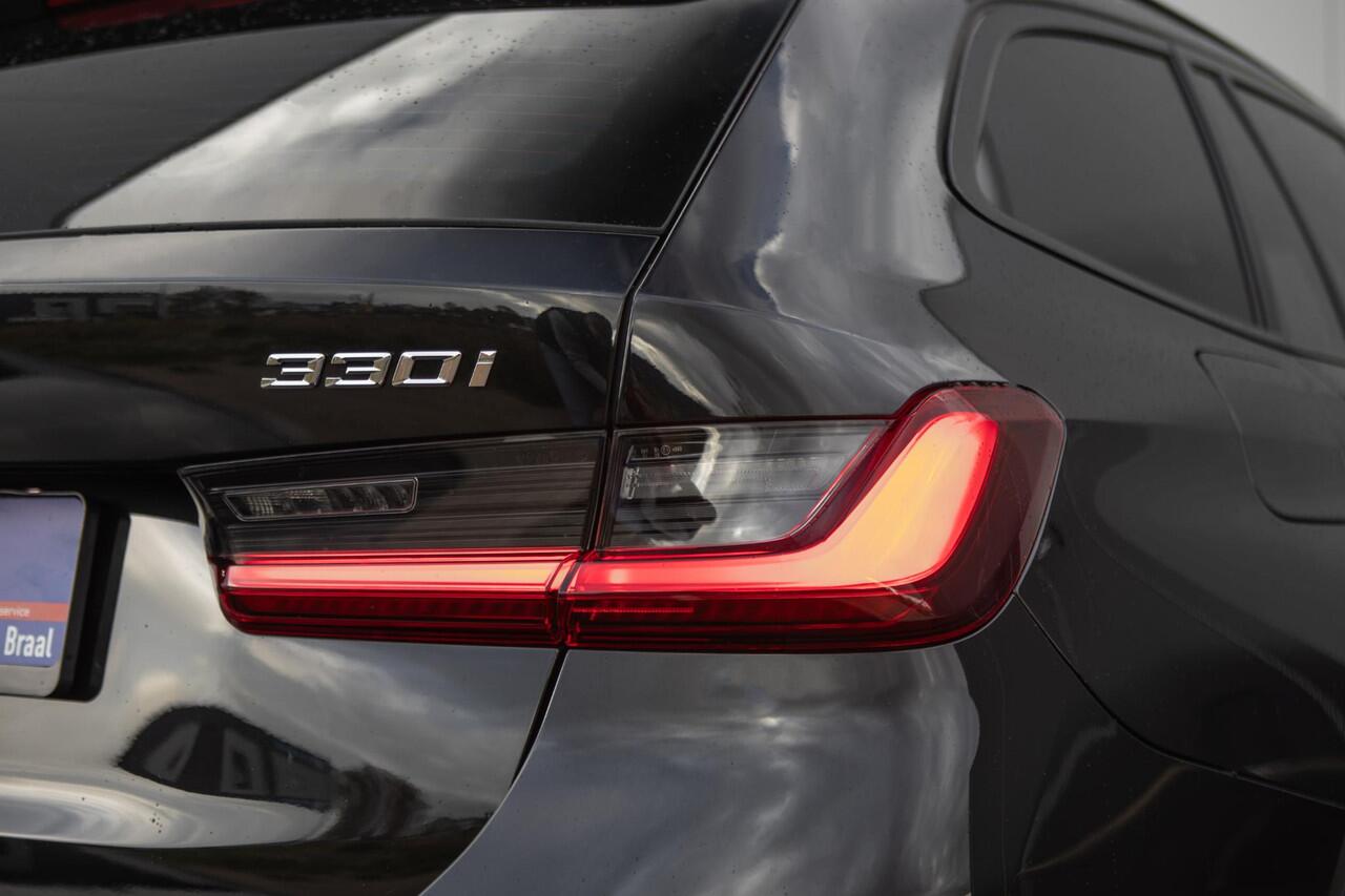 BMW 3-SERIE Touring 330i xDrive