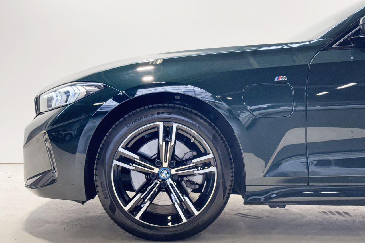 BMW 3-SERIE Touring 330e Innovation Pack M Sportpakket Special Request Aut.