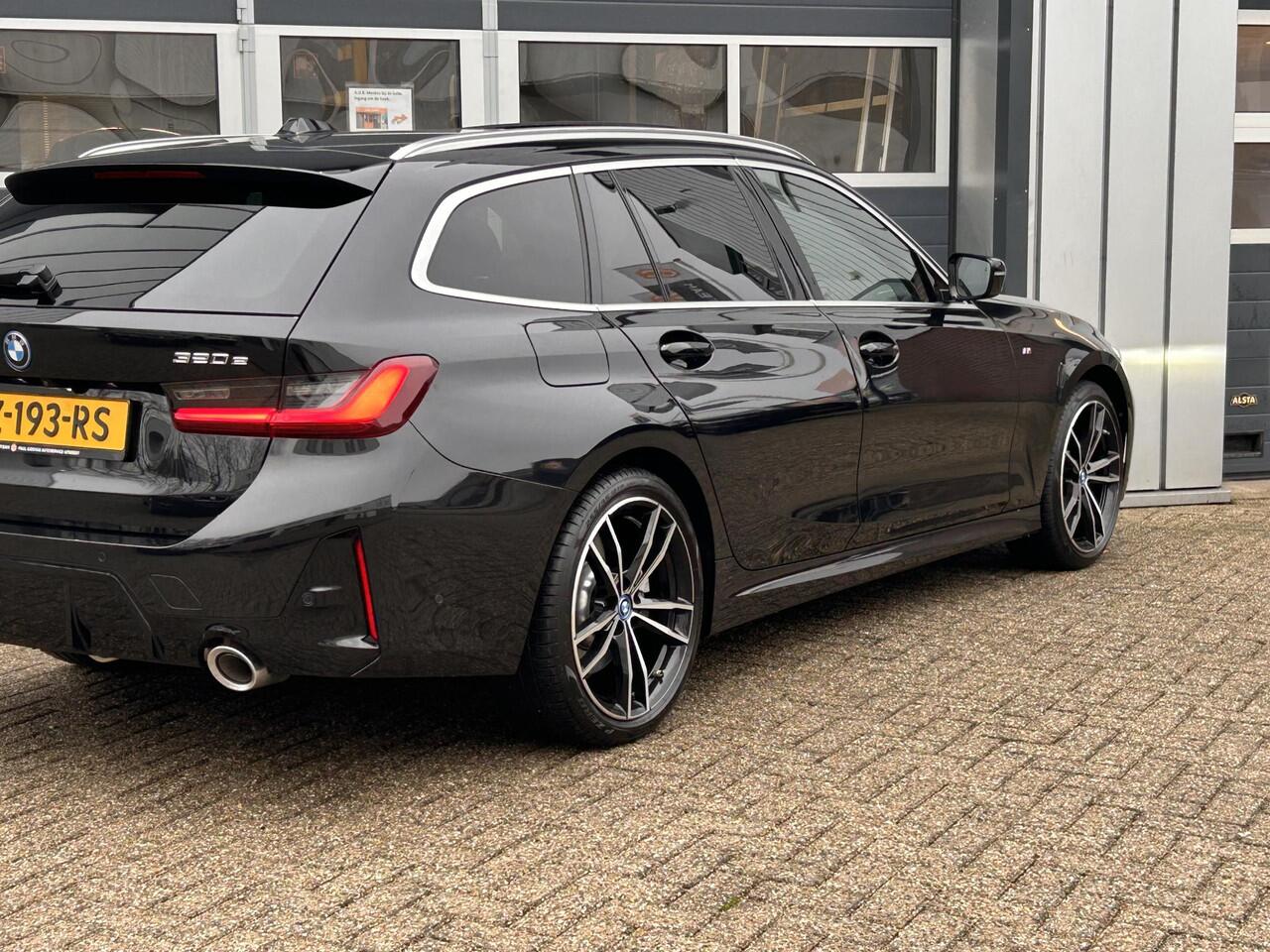 BMW 3-SERIE Touring 320e | M pakket | Pano | H&K | Head Up | LED |