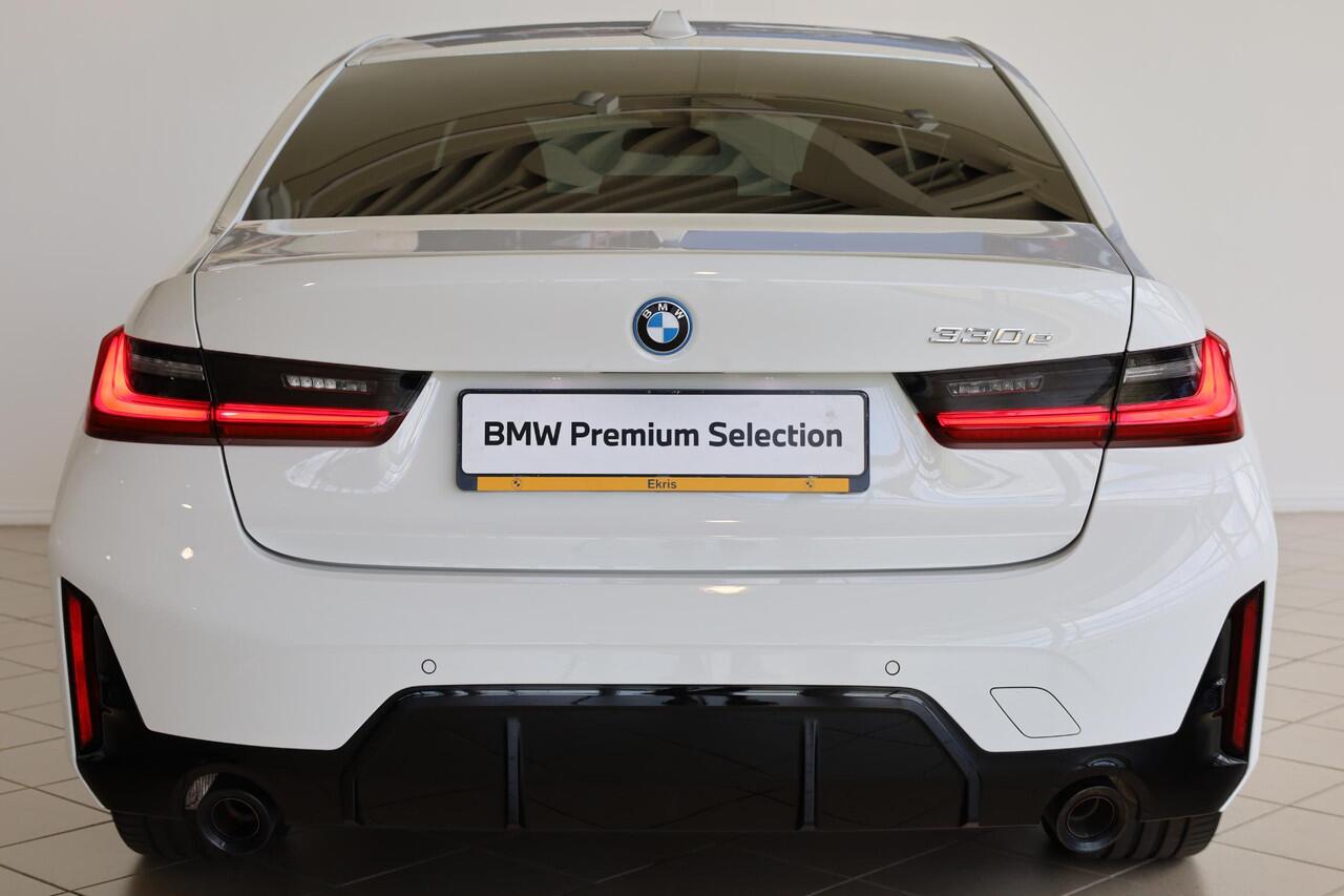 BMW 3-SERIE Sedan 330e | M Sportpakket