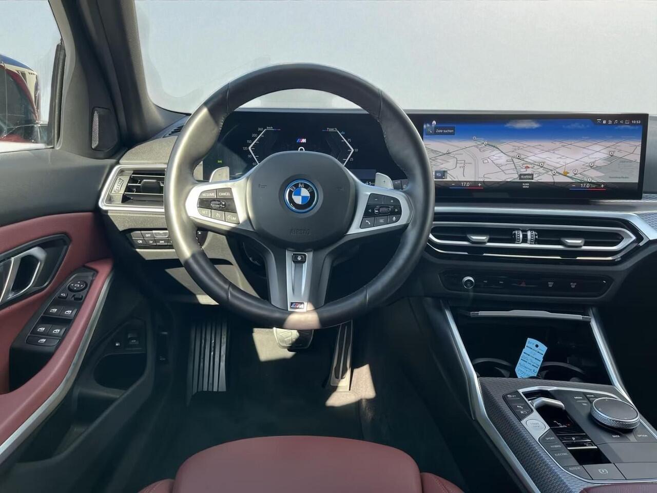 BMW 3-SERIE Touring 330e xDrive M sport