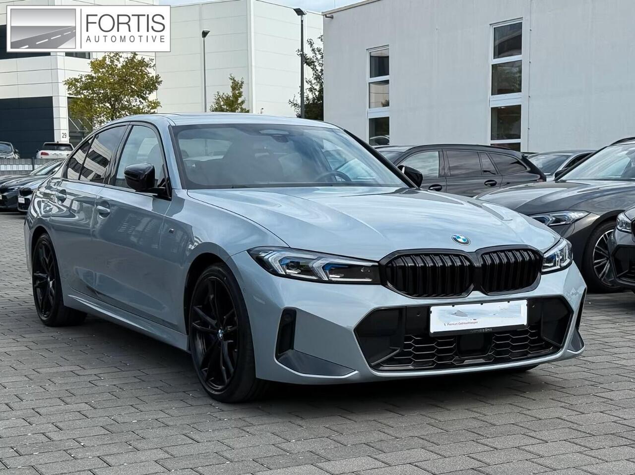 BMW 3-SERIE 320d xDrive M-SPORT ** LASER, NAVI+, LEDER, HuD, ACC, SCHUIF/KANTEL, 19-inch LMV, H&K ** 1e EIG - UNFALLFREI - BMW GAR ** ** INFORMEER OOK NAAR ONZE AANTREKKELIJKE FINANCIAL-LEASE TARIEVEN **