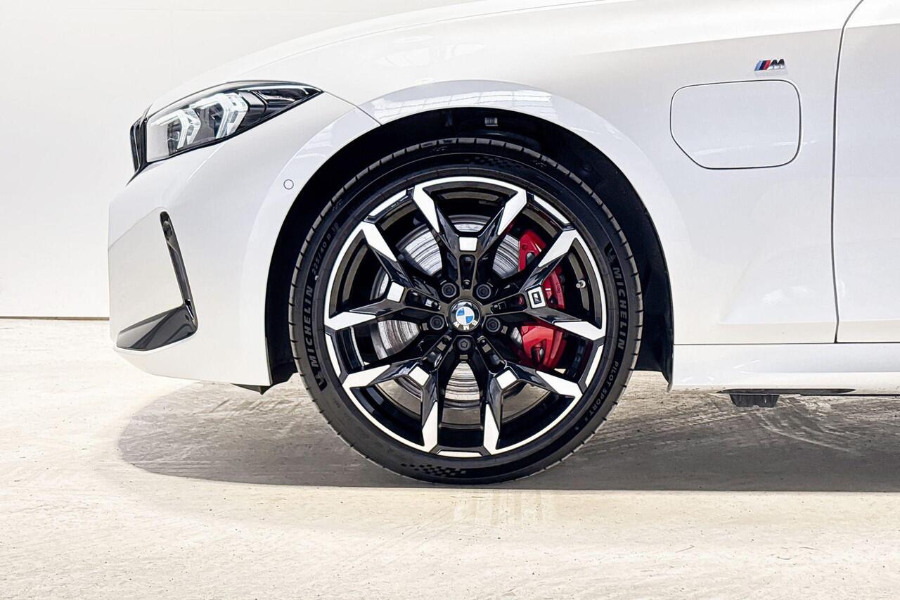 BMW 3-SERIE Touring 330e Innovation Pack M Sportpakket Pro Aut.