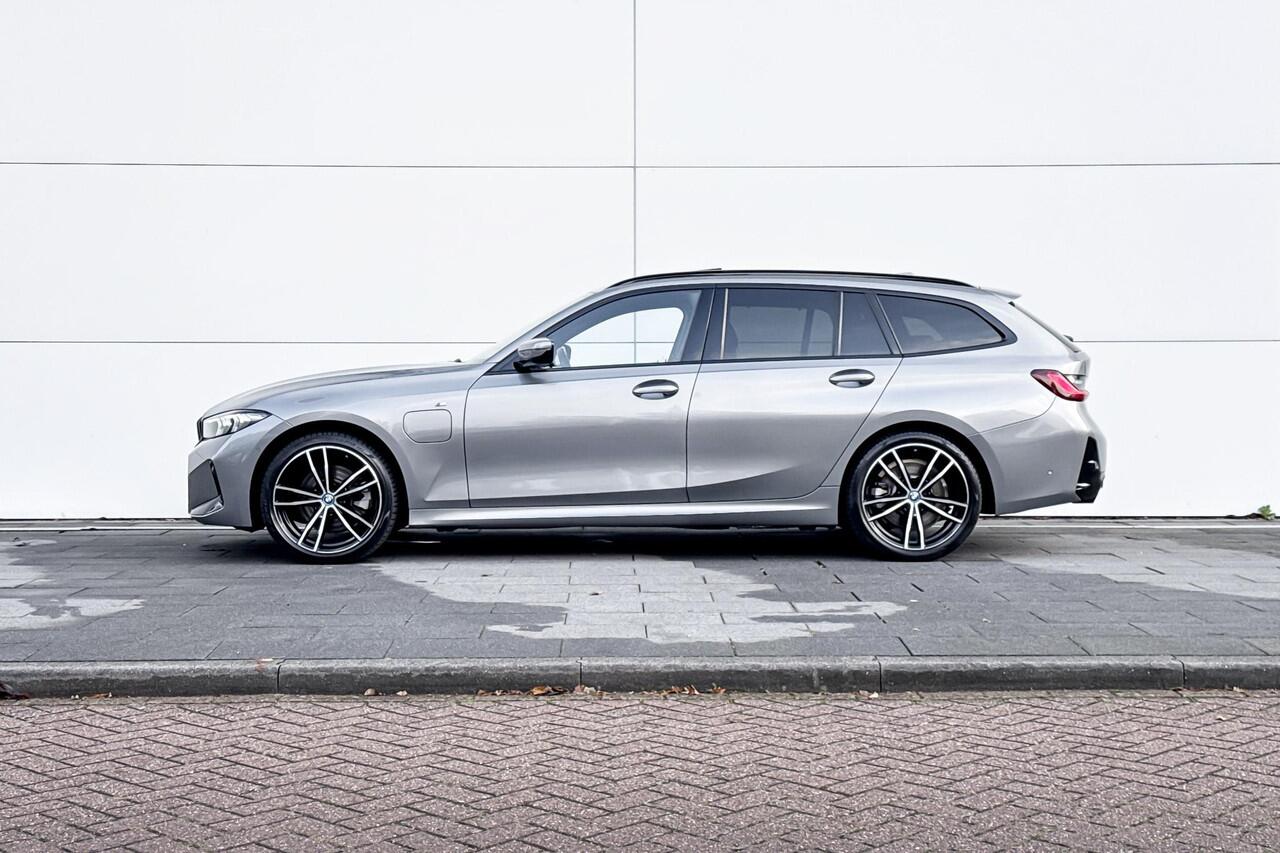 BMW 3-SERIE Touring 320e M Sport | 19 inch | Panoramadak