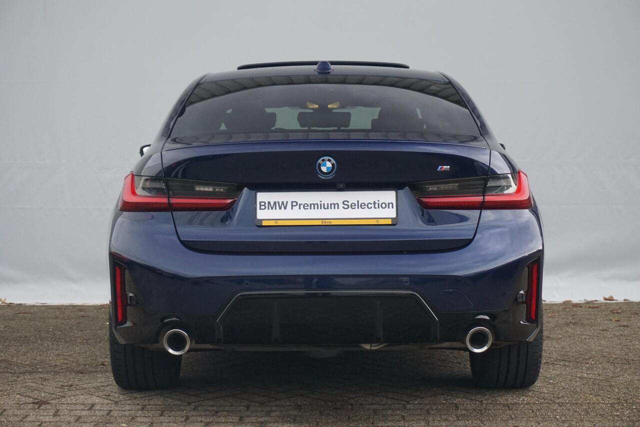 BMW 3-SERIE Sedan 320e M Sportpakket Schuif-/kanteldak / Trekhaak / Comfort Acces / Head-Up Display