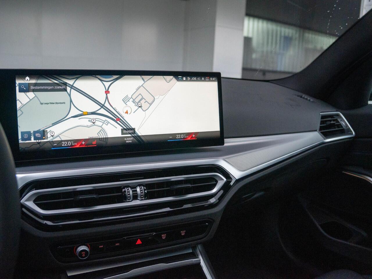 BMW 3-SERIE 320i Sedan M Sportpakket / Adaptive LED / Stoelverwarming / Glazen panoramadak | Ekris Selection
