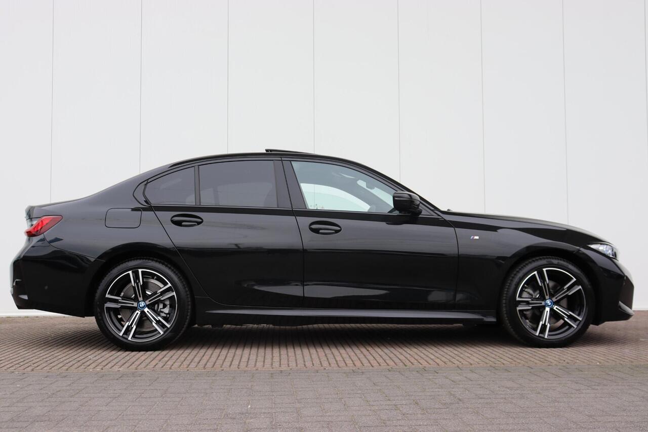 BMW 3-SERIE 320e M Sportpakket/ Elektrische Trekhaak/ schuif-/kanteldak/ Sportstoelen/ Verwarmd Stuurwiel | Ekris Selection