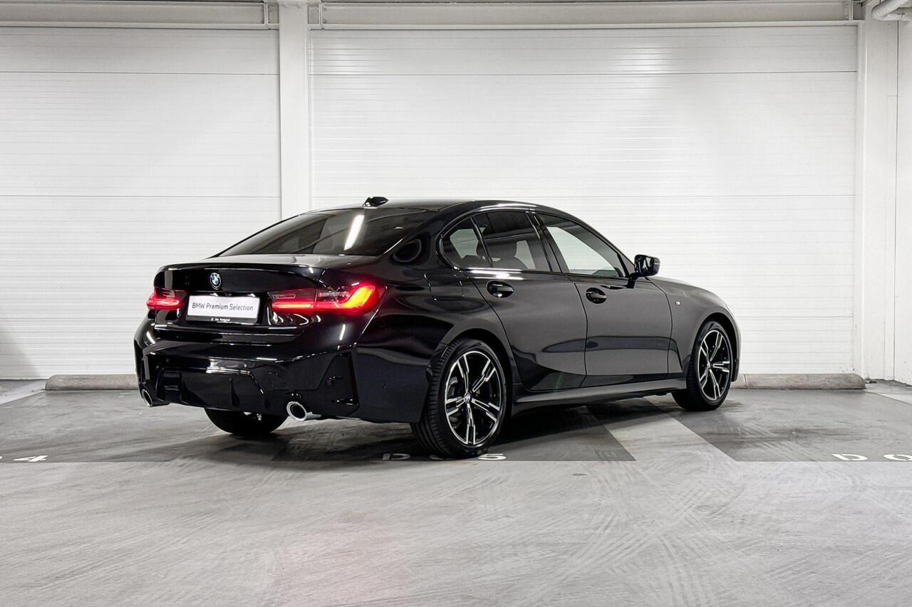 BMW 3-SERIE Sedan 320i | M-Sport | Comfort Pack | Driving Assistant | Harman/Kardon | Comfort Access | Selections