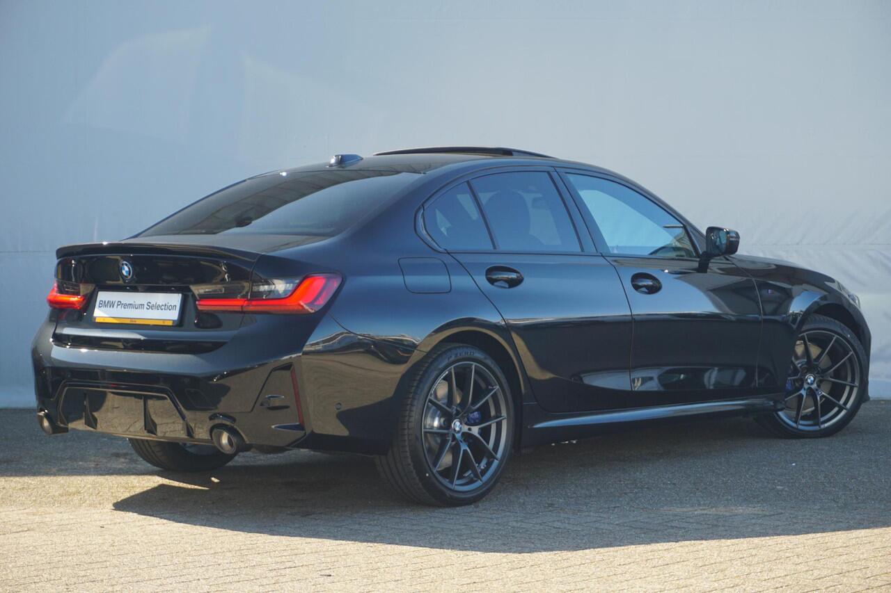 BMW 3-SERIE Sedan 320e M Sportpakket 19'' / Schuif-/kanteldak / Stuurwiel verwarming / Carbon M Performance pakket / Ekris Selection