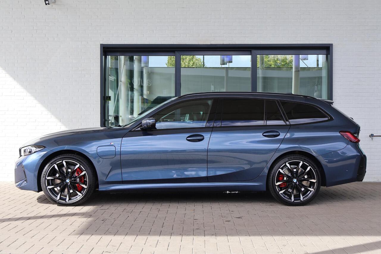 BMW 3-SERIE Touring 330e xDrive | M Sportpakket | Harman Kardon | Trekhaak