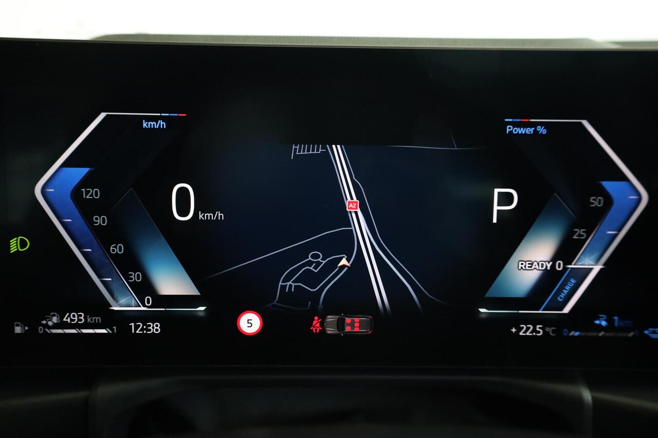 BMW 3-SERIE Touring 330e | M Sportpakket | Comfort Pack | Panorama Dak | Trekhaak