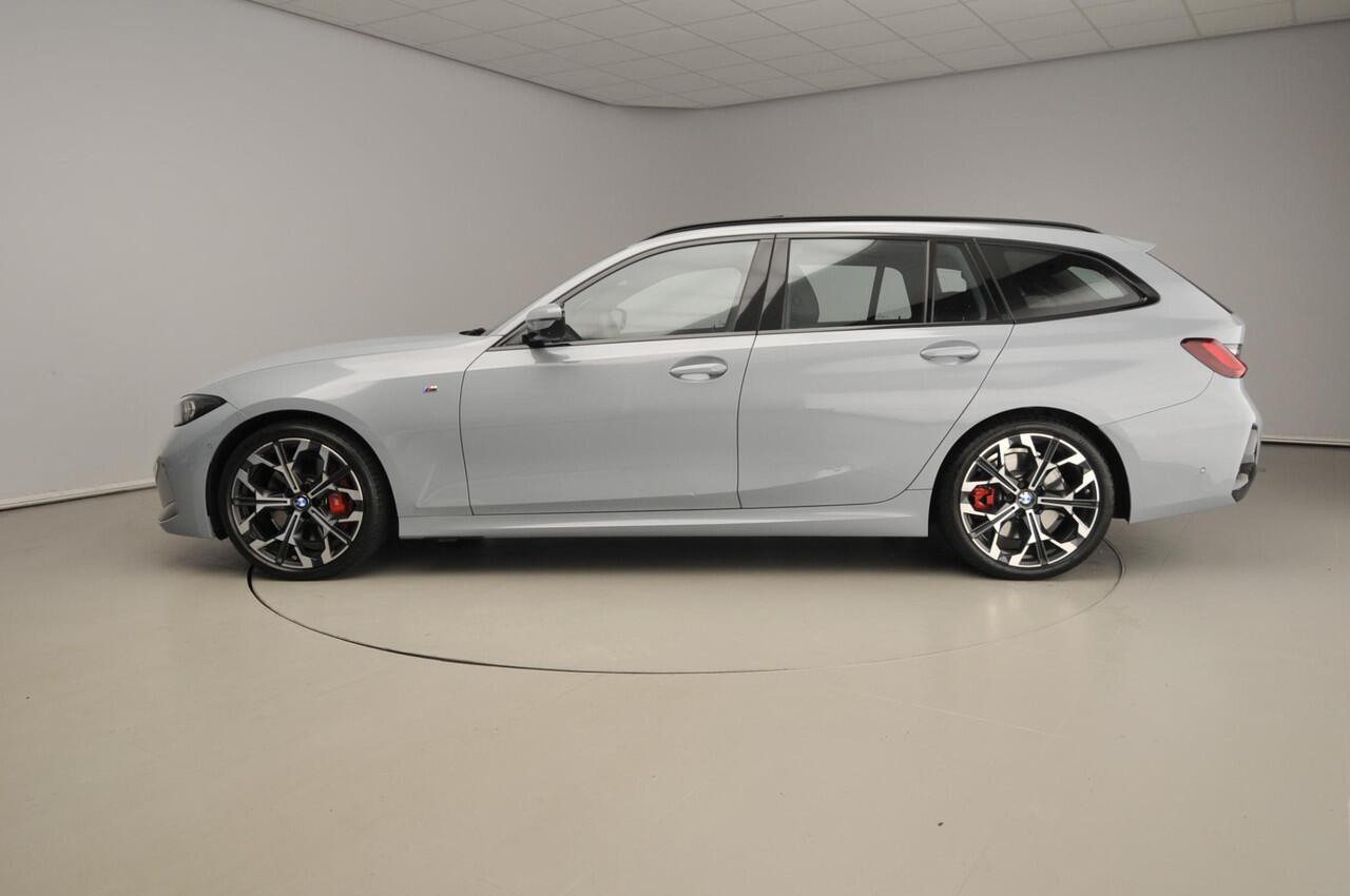 BMW 3-SERIE Touring 320i | M-Sportpakket | LED | Leder | HUD | Trekhaak | Schuifdak | Keyles go | DAB | Alu 19 inch