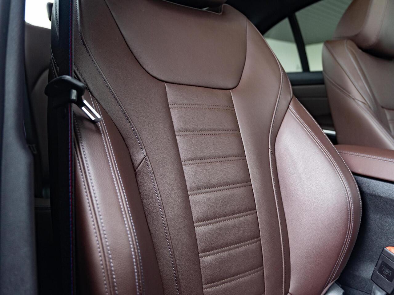 BMW 3-SERIE Sedan 330e xDrive | M Sportpakket Pro | Innovation Pack | Comfort Access | Schuif-/kanteldak | Stoelverwarming | Harman Kardon | Trekhaak