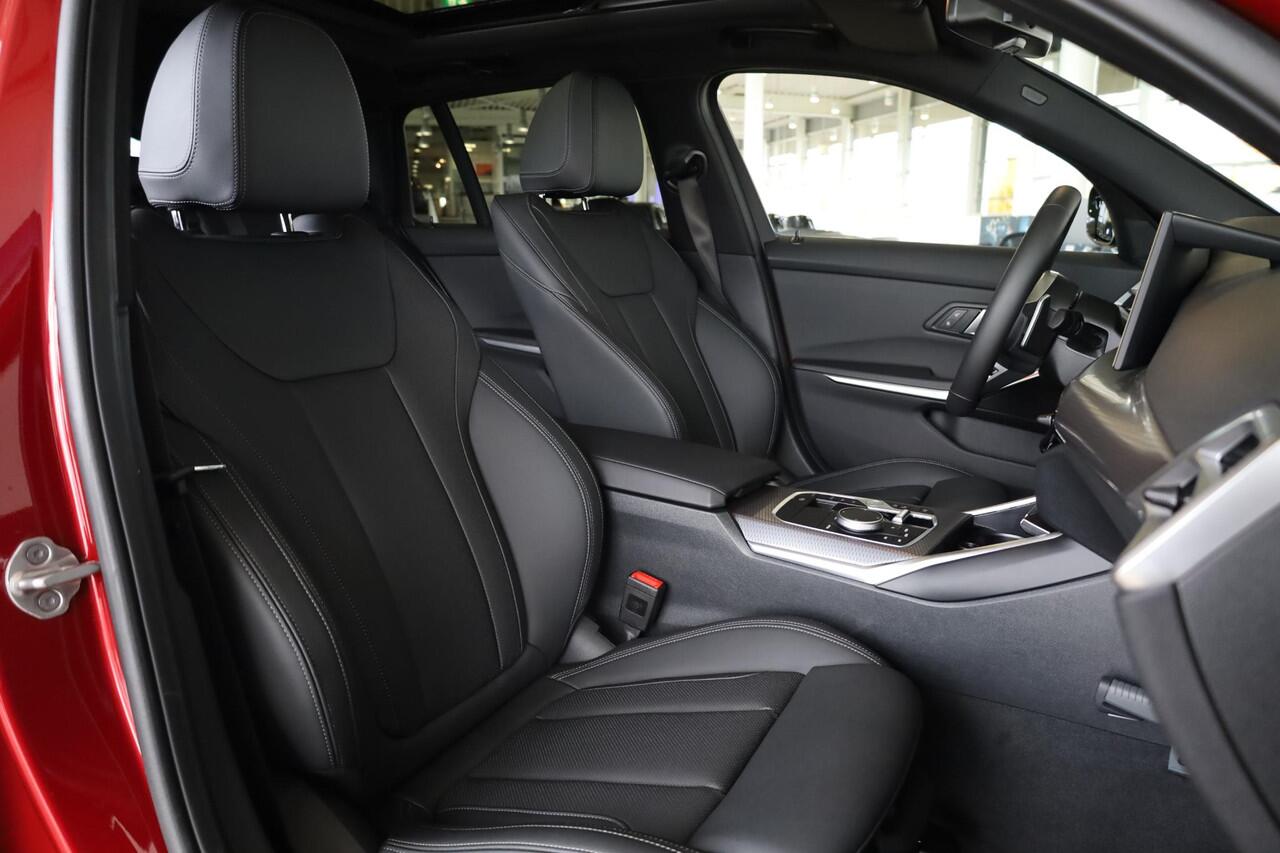 BMW 3-SERIE Touring 330e | M Sportpakket | Comfort Pack | Panorama dak | Trekhaak